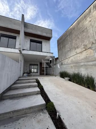 Sobrado em São José - Forquilhas