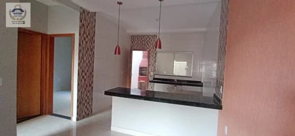 Casa 2 Qts, com 1 suíte, garagem coberta, área gourmet no Ponta kayana, Trindade-Goiás.