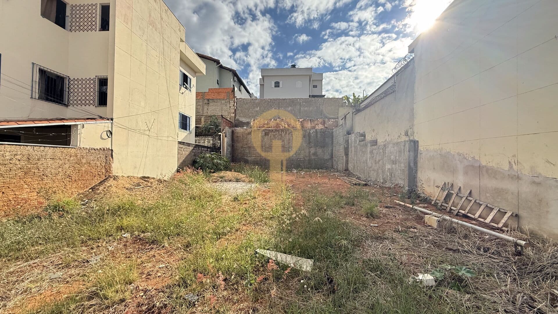 Lote/Terreno em Passos - Vila Rica