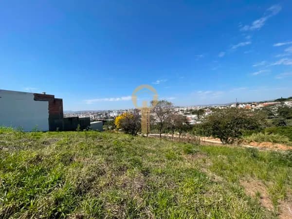 Lote/Terreno em Passos - Jardim Satélite