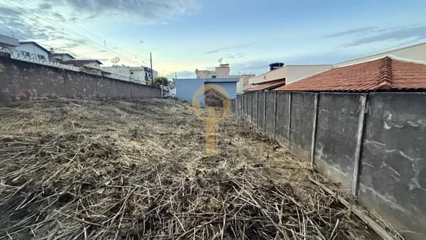 Lote/Terreno em Passos - Vila Rica