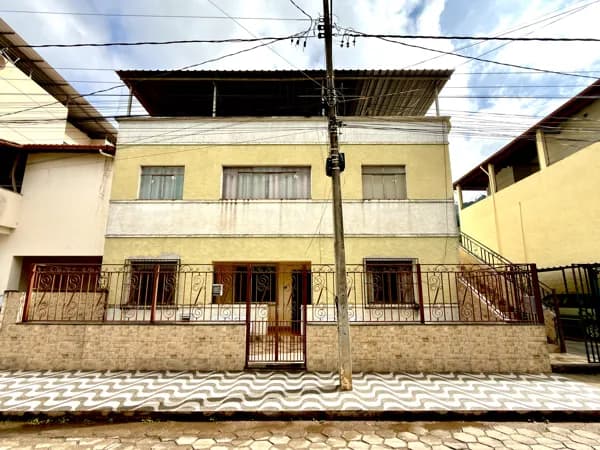 Apartamento para locação no centro em Lima Duarte/MG.