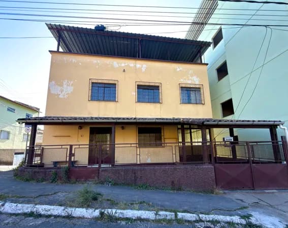 Casa para locação no bairro Píuna, Lima Duarte/MG.