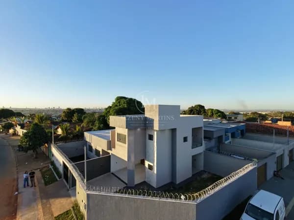 SOBRADO DE ESQUINA | VILA OLIVEIRA – APARECIDA DE GOIÂNIA Vila Oliveira - Aparecida de Goiânia/GO