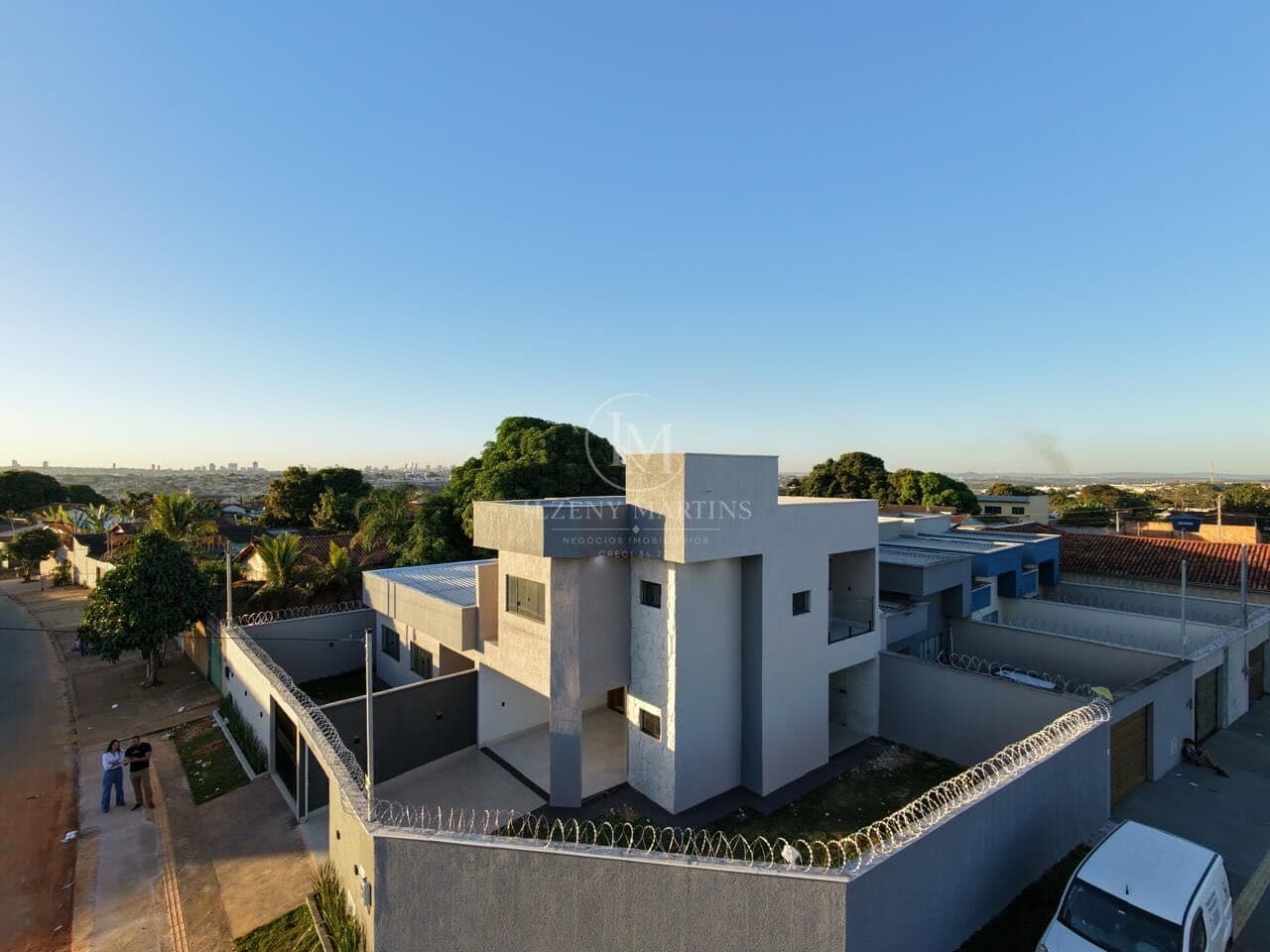 SOBRADO DE ESQUINA | VILA OLIVEIRA – APARECIDA DE GOIÂNIA Vila Oliveira - Aparecida de Goiânia/GO