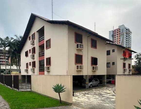 Duplex de 232 m² no Centro de Criciúma