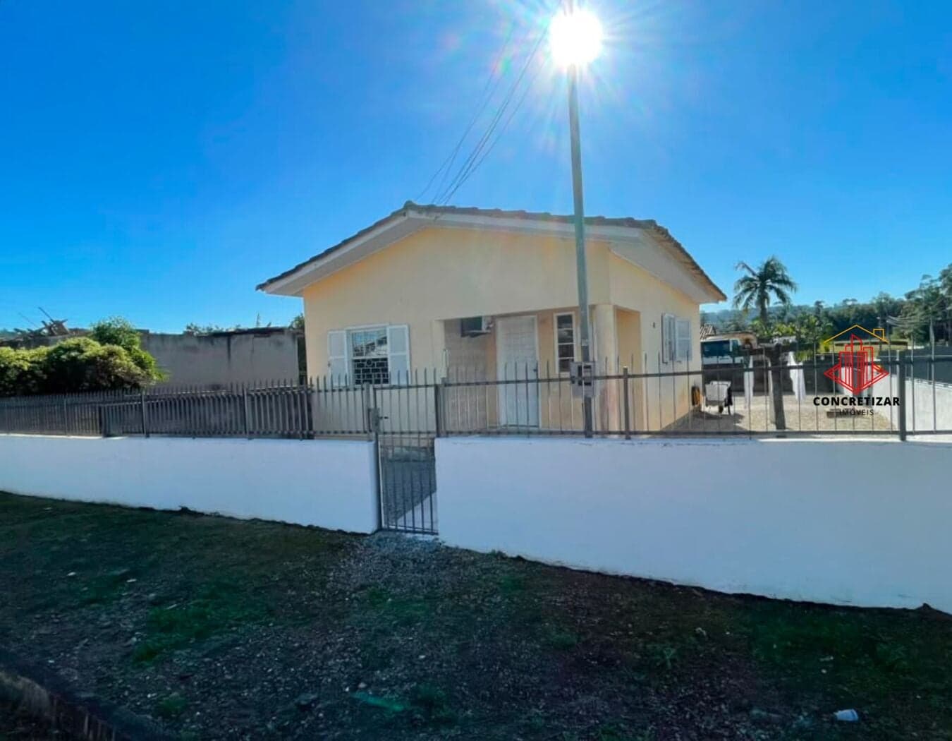 Casa de esquina em Criciúma por R$ 340 mil