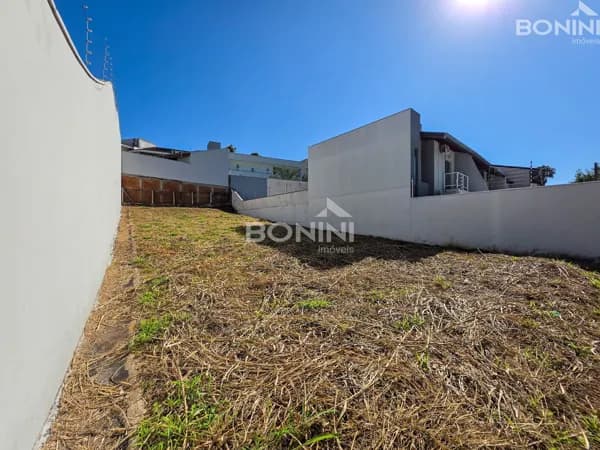 Terreno à Venda no Jardim Ipiranga – Americana/SP