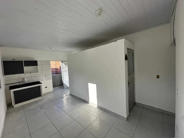 Casa Sobreposta 2 quartos Vila Santa Rita Sem Garagem