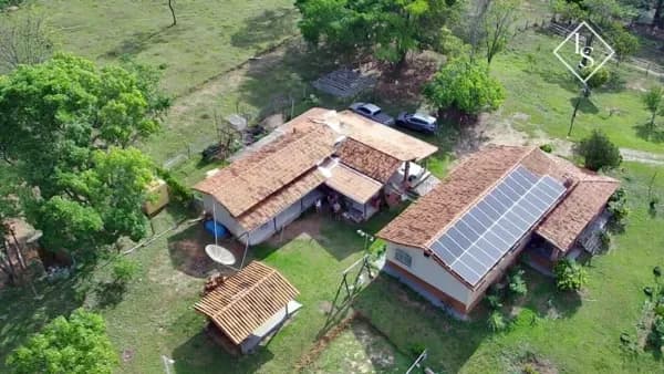 Fazenda 50 hectares em Curvelo, 50 metros do asfallto, 70% plana, terra boa,