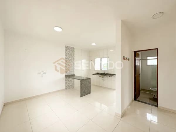 Apartamento para locação em Itanhaém com 2 dormitórios e 1 vaga para automóvel