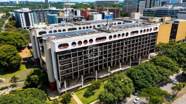 Loja corporativa para locação no Centro Empresarial Assis Chateaubriand