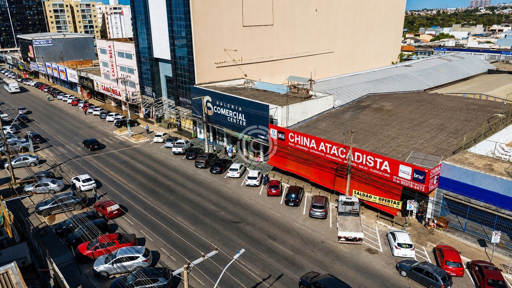 Loja de grande porte para locação — CNB 12, Avenida Comercial de Taguatinga