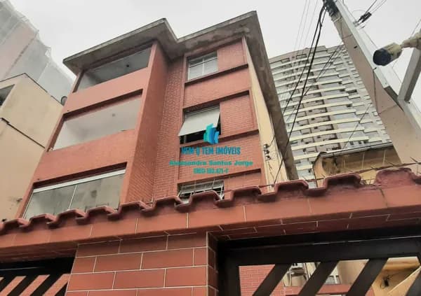 Apartamento 2 dormitórios, 2° andar, escada, reformado, Encruzilhada, Santos.