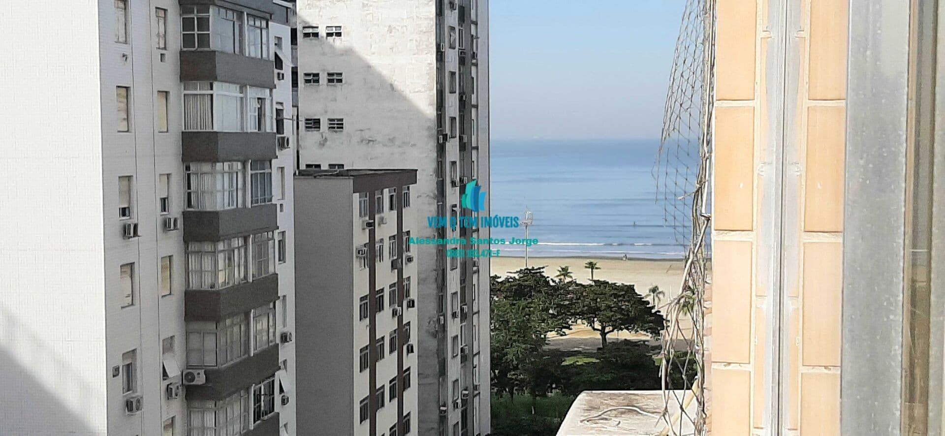 Apartamento 3 dormitórios, reformado, andar alto, vista mar, vaga demarcada - José Menino em Santos.
