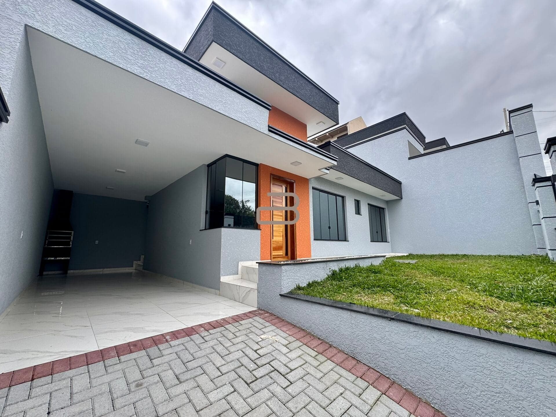 Casa em São José dos Pinhais - São Domingos