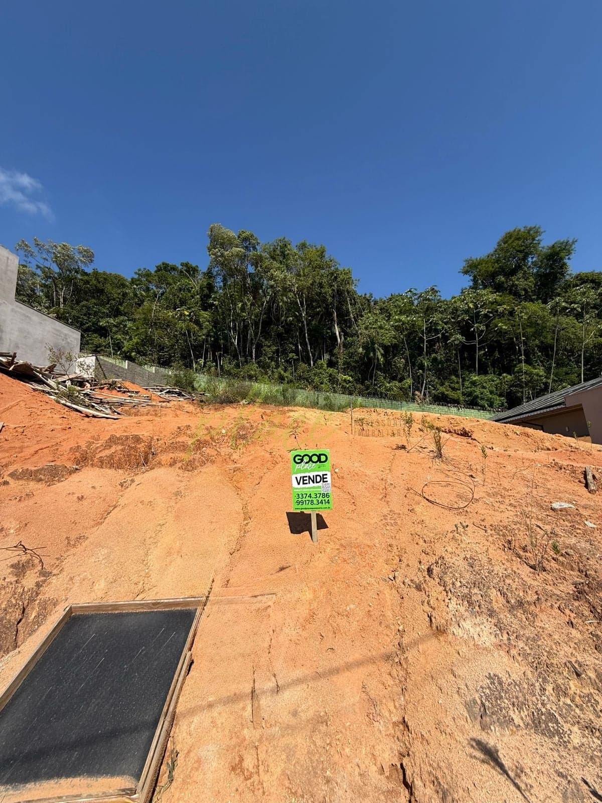 Terreno em Condomínio - Vista da Pedra