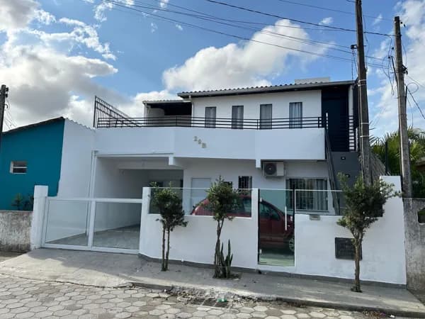 CASA À VENDA NO RIO VERMELHO – FLORIANÓPOLIS/SC