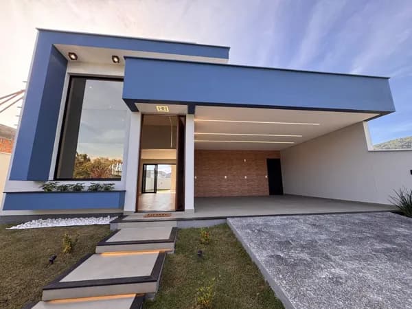 BELÍSSIMA CASA EM SANTO AMARO