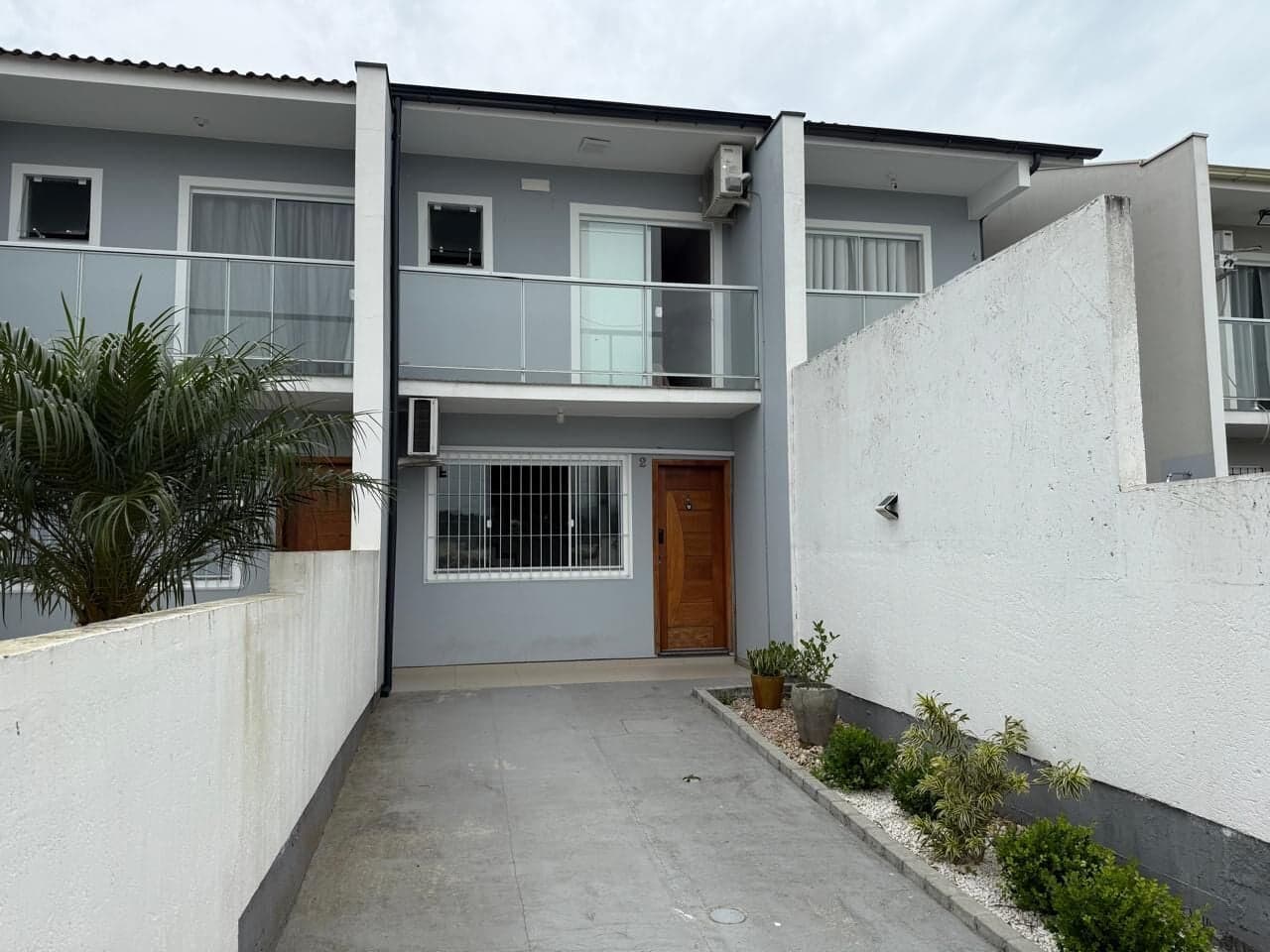 Casa Sobrado no Sertão do Maruim em Sj