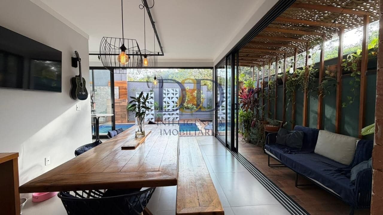 COND. LAGO AZUL - Casa Térrea