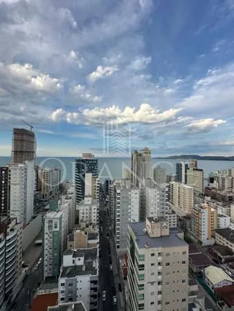 Apartamento de Alto Padrão na Meia Praia | Itapema/SC