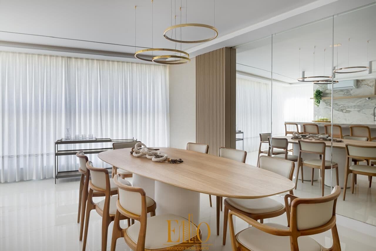 Lindíssimo Apartamento 4 suítes, 3 vagas no Lumière Residence em Itapema