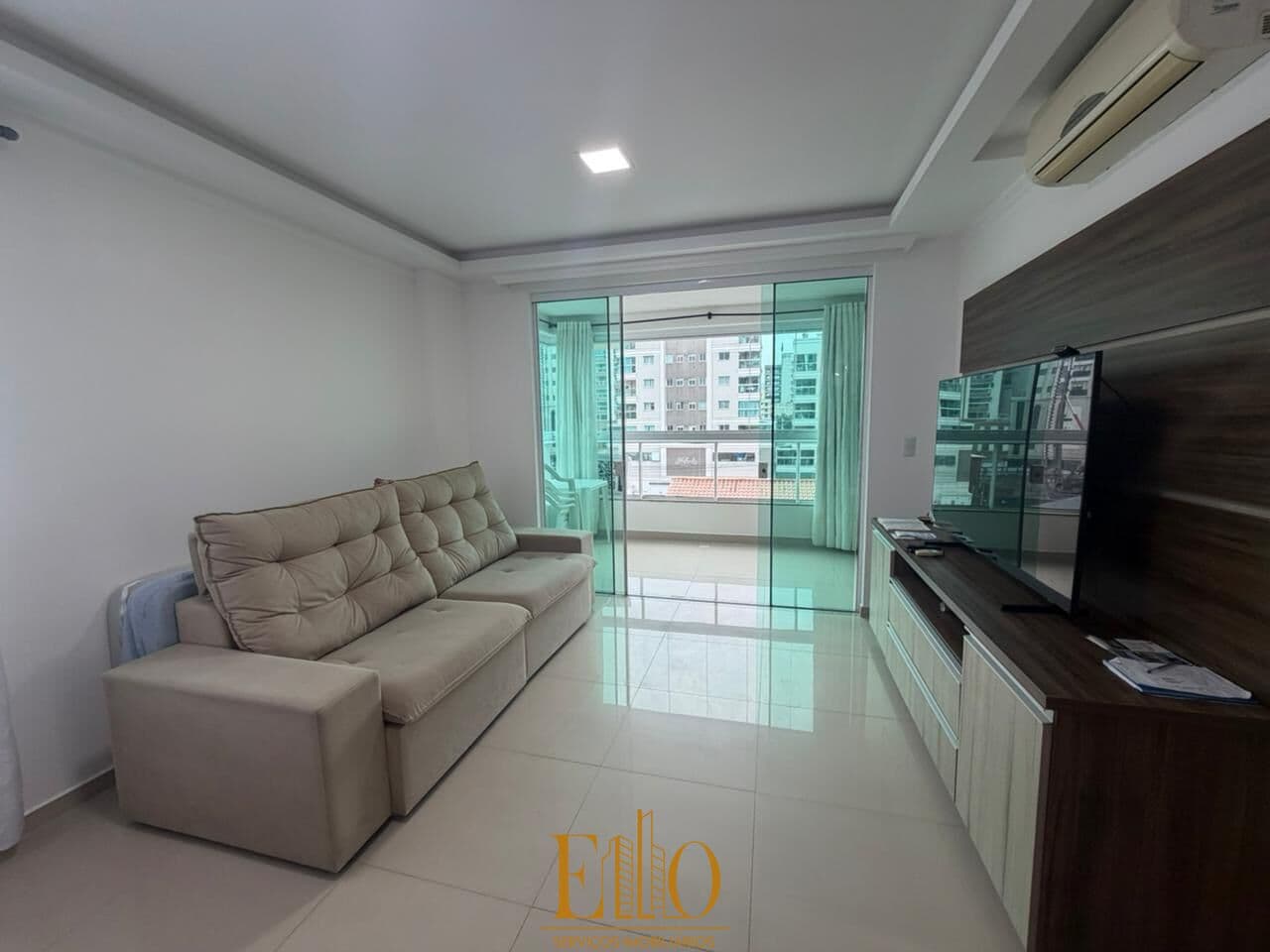 Apartamento Mobiliado, 2 suítes + 2 vagas, Residencial Veneza | Meia Praia, Itapema