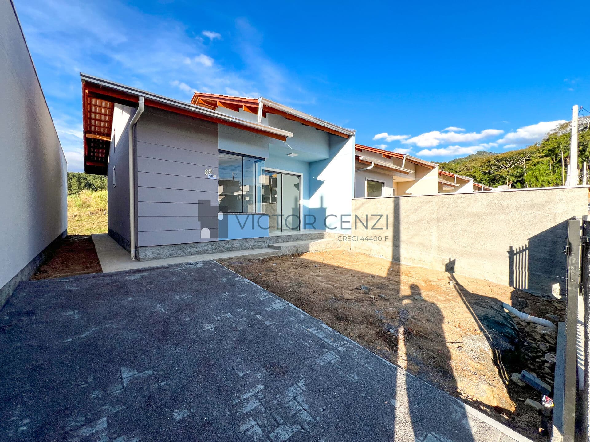 Casa nova com 02 quartos sendo 01 suíte - Lot Paraíso