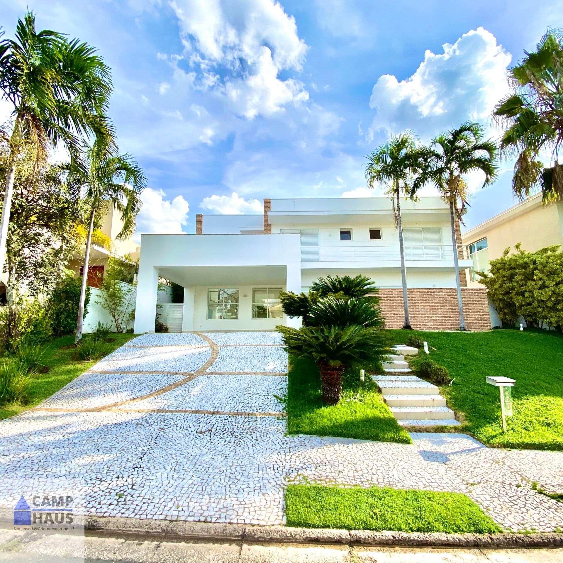 Casa Alto Padrão em Condomínio Alphaville D. Pedro Campinas - 3 suítes