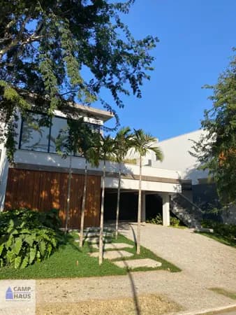 Casa de Condomínio com 5 Quartos e 6 banheiros à Venda, 357 m²