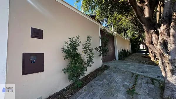 Casa térrea à venda na Chácara da Barra, Campinas, com 182m², 3 dormitórios, suíte, espaço gourmet, quintal e 5 vagas.