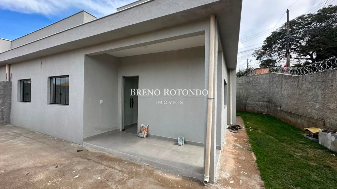 Casa 03 quartos á venda no bairro Pousada das Rosas
