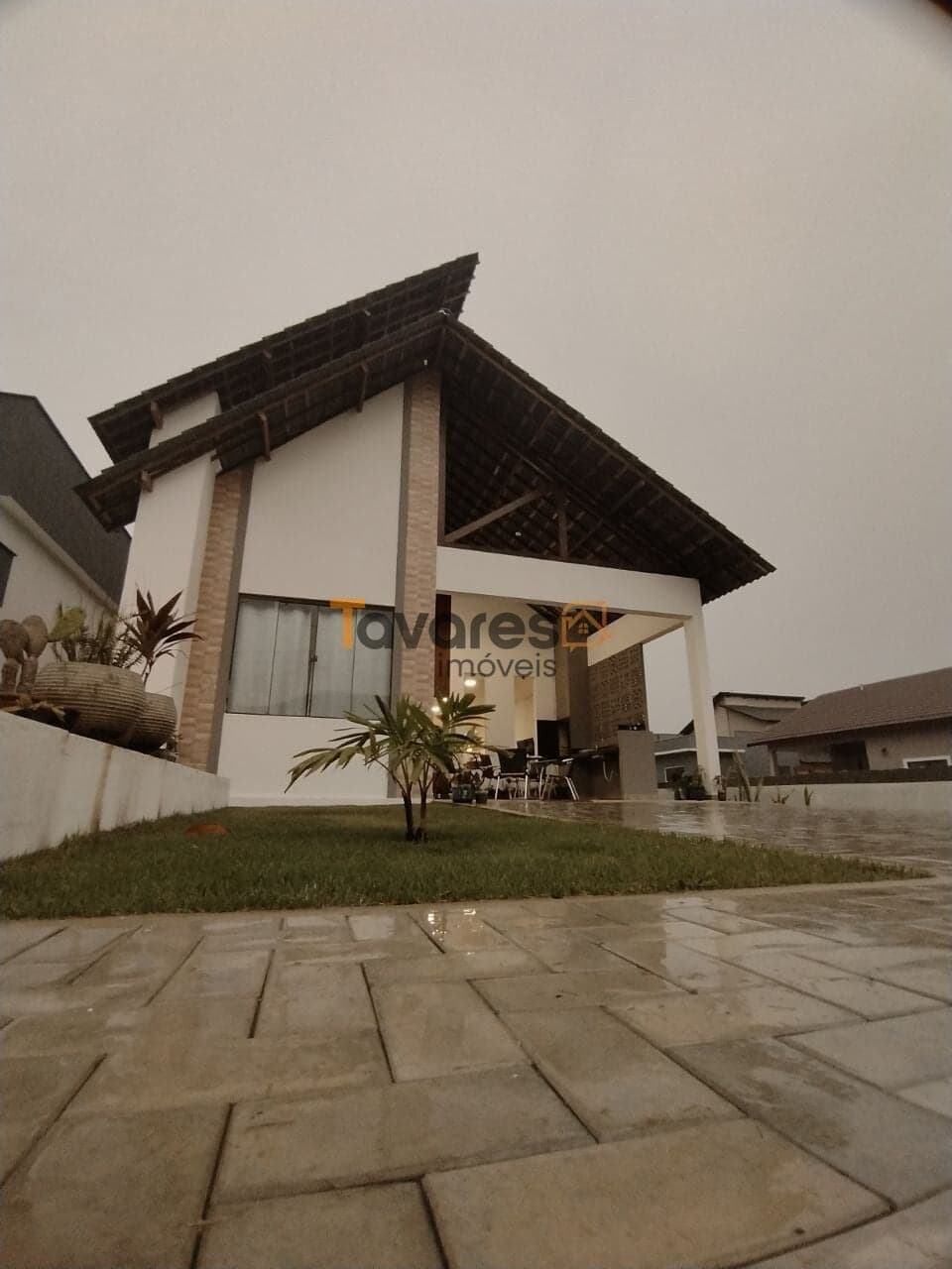 Casa Padrão á Venda no Condomínio Monte das Cerejeiras-Bananeiras