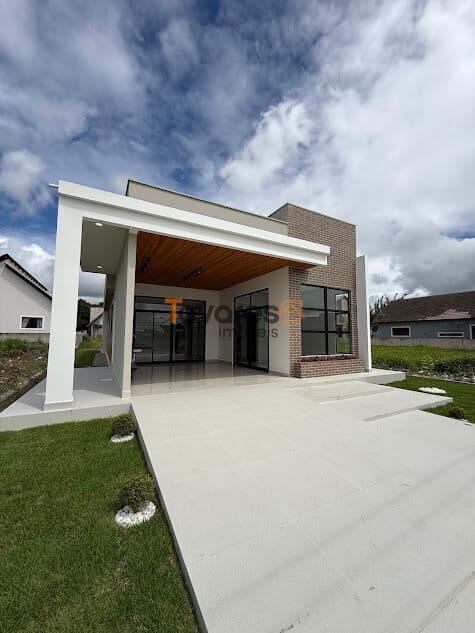 Casa Padrão Condomínio Monte das Cerejeiras-Bananeiras
