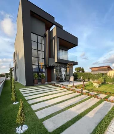 Casa á Venda no Condomínio Monte das Cerejeiras-Bananeiras