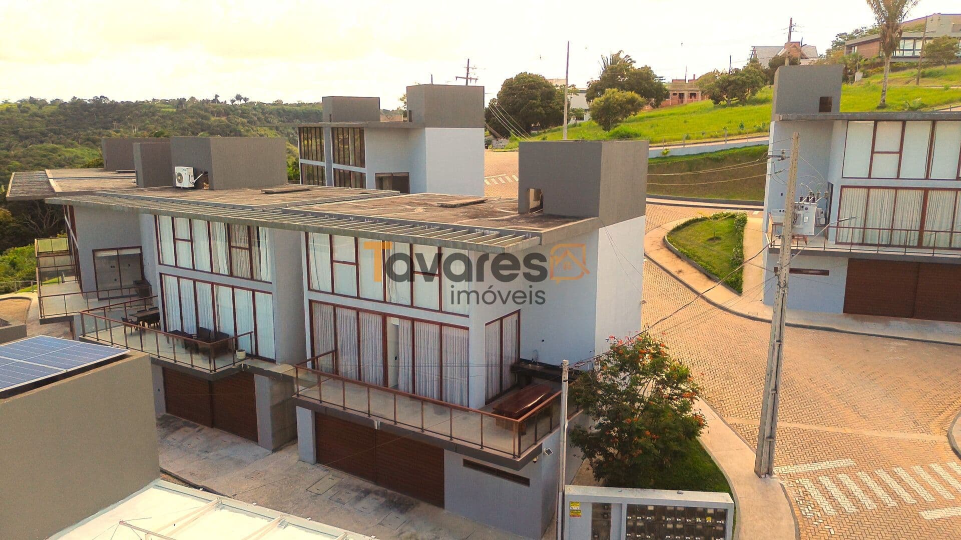 Casa Chalé á venda no Condomínio Montelier-Bananeiras
