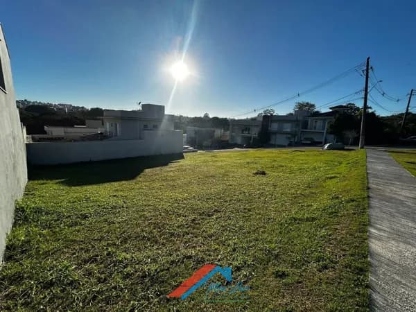 Terreno em Condomínio fechado na Zona Leste