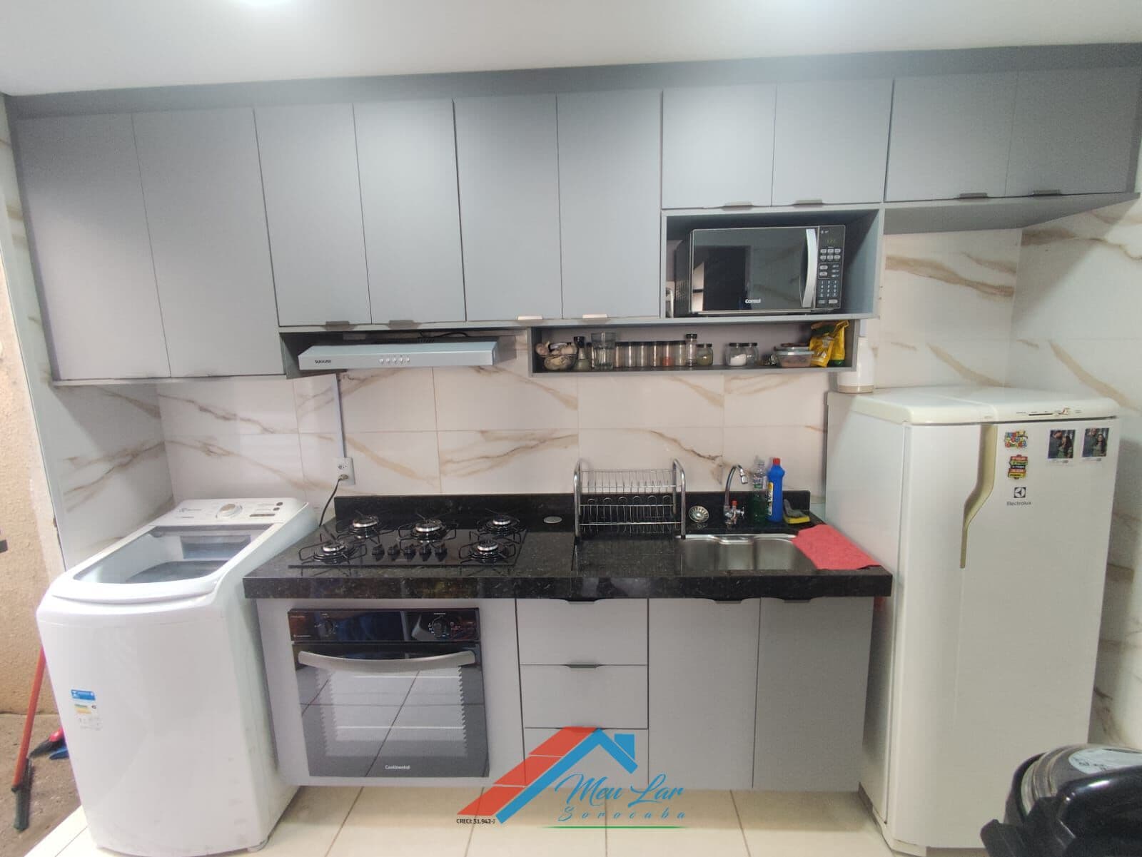 BELO APARTAMENTO COM QUINTAL PRIVATIVO!