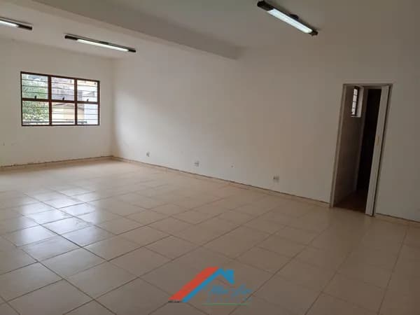 Bela sala comercial em excelente localização