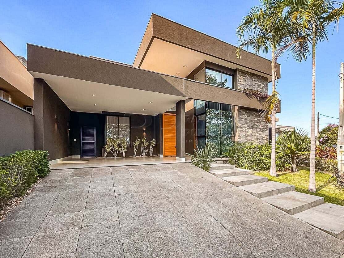 Casa 3 suítes em condomínio no Gaivota II, São José do Rio Preto — piscina e energia solar