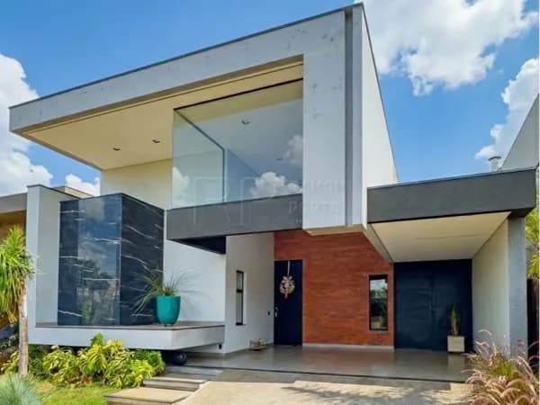 Casa térrea à venda no Condomínio Recanto do Lago com 3 suítes, piscina aquecida, energia fotovoltaica