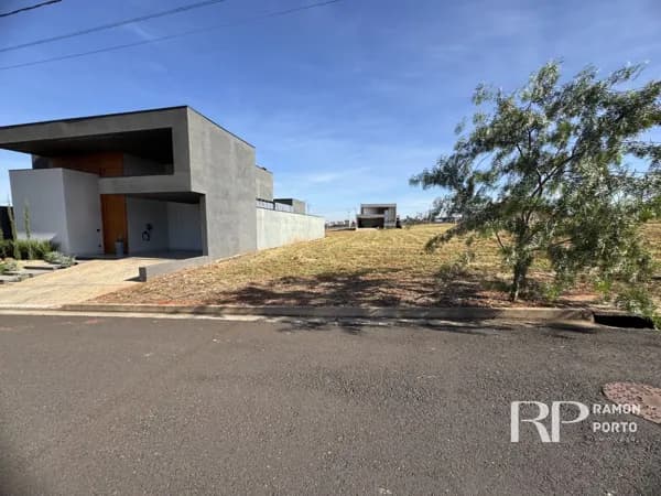🌿 Terreno para venda 304m² | Ao Lado da Represa | Condomínio Fechado