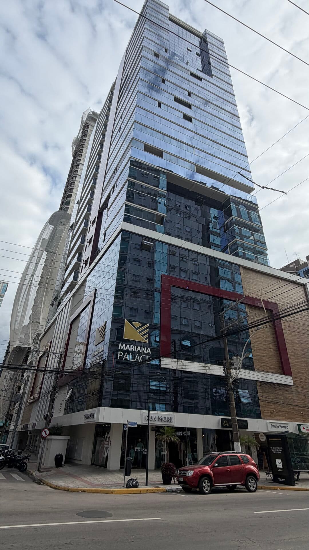 Apartamento ótimo,completo lazer,excelente localização.