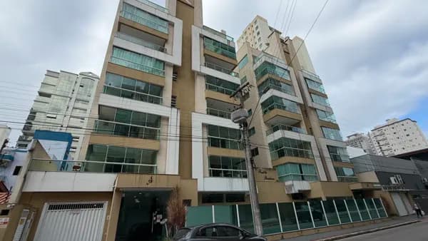 Apartamento mobiliado, pronto para morar,em Meia Praia.