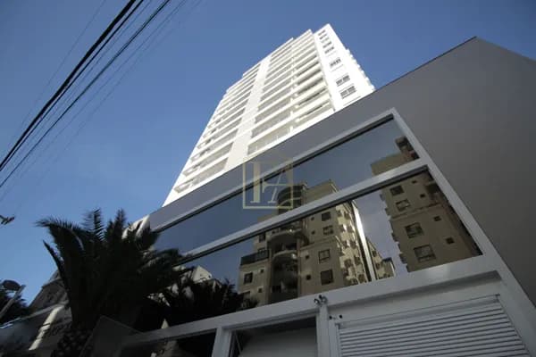 Apartamento em Campinas - 3 Suites - Varanda - 3 vagas de garagem