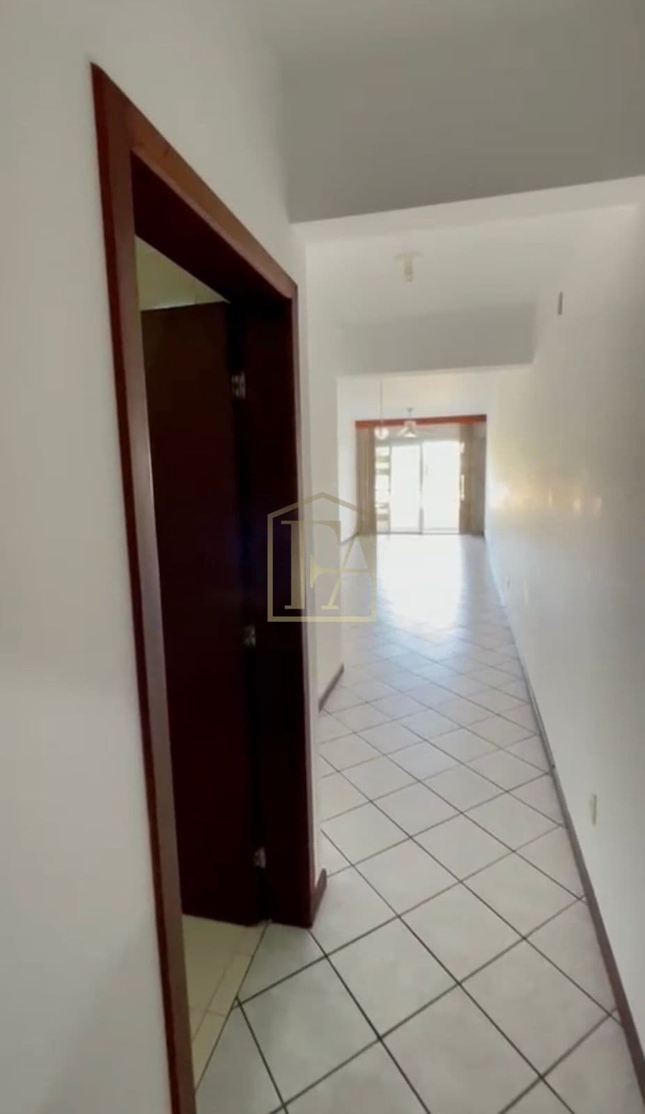 APARTAMENTO 117M - 3Q SENDO 1 SUITE - 2VG - ESTREITO - FLORIANÓPOLIS