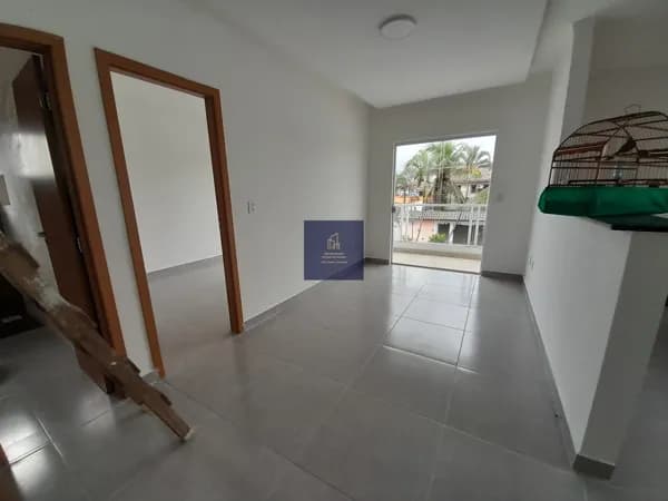 Casa de Condomínio em Praia Grande - Nova Mirim