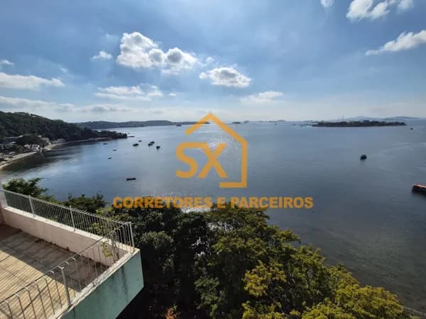 Casa Duplex em Pitangueiras, Rio de Janeiro/RJ
