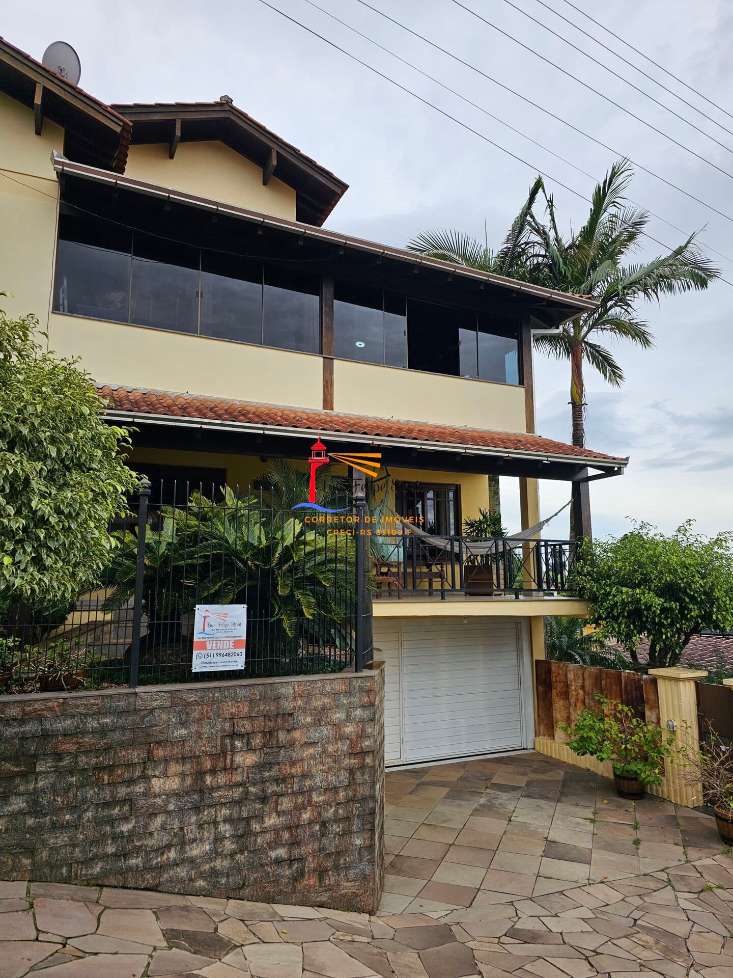 Casa com 3 andares à venda no Lot. Flávio Weber em Harmonia/RS